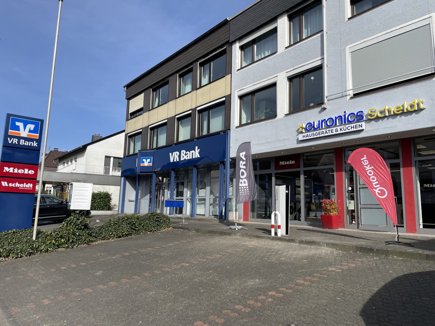 Bank & Einzelhandel