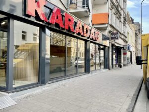 Supermarkt vor der Tür