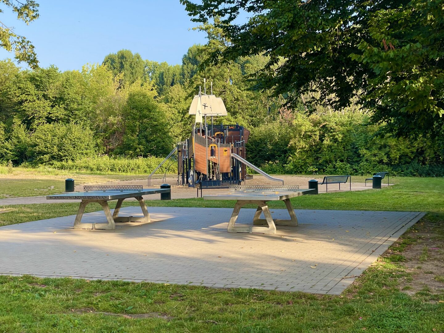 Großer Kinderspielplatz