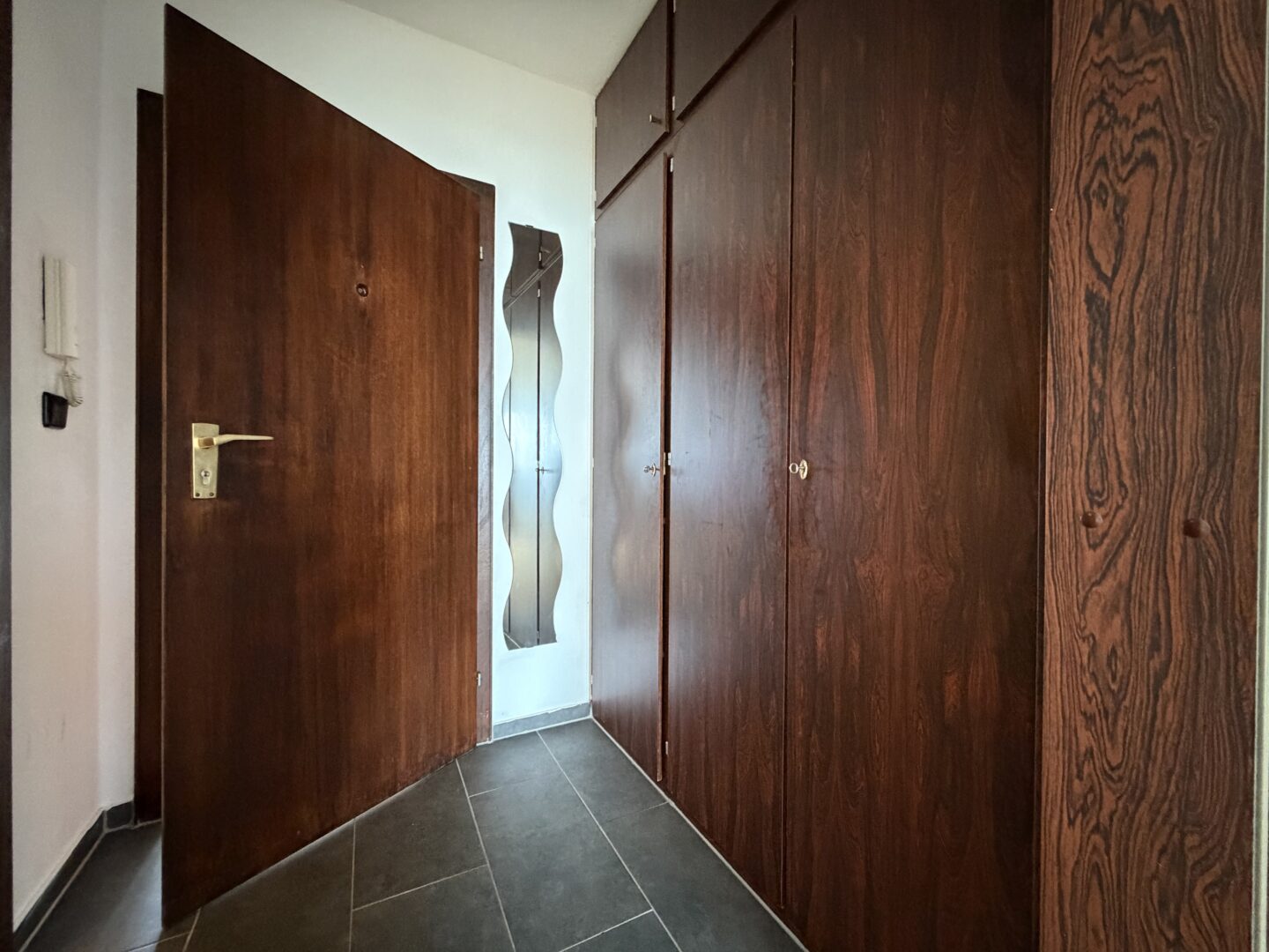 Diele mit Einbauschrank