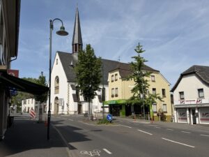 Kirche & Blumenladen
